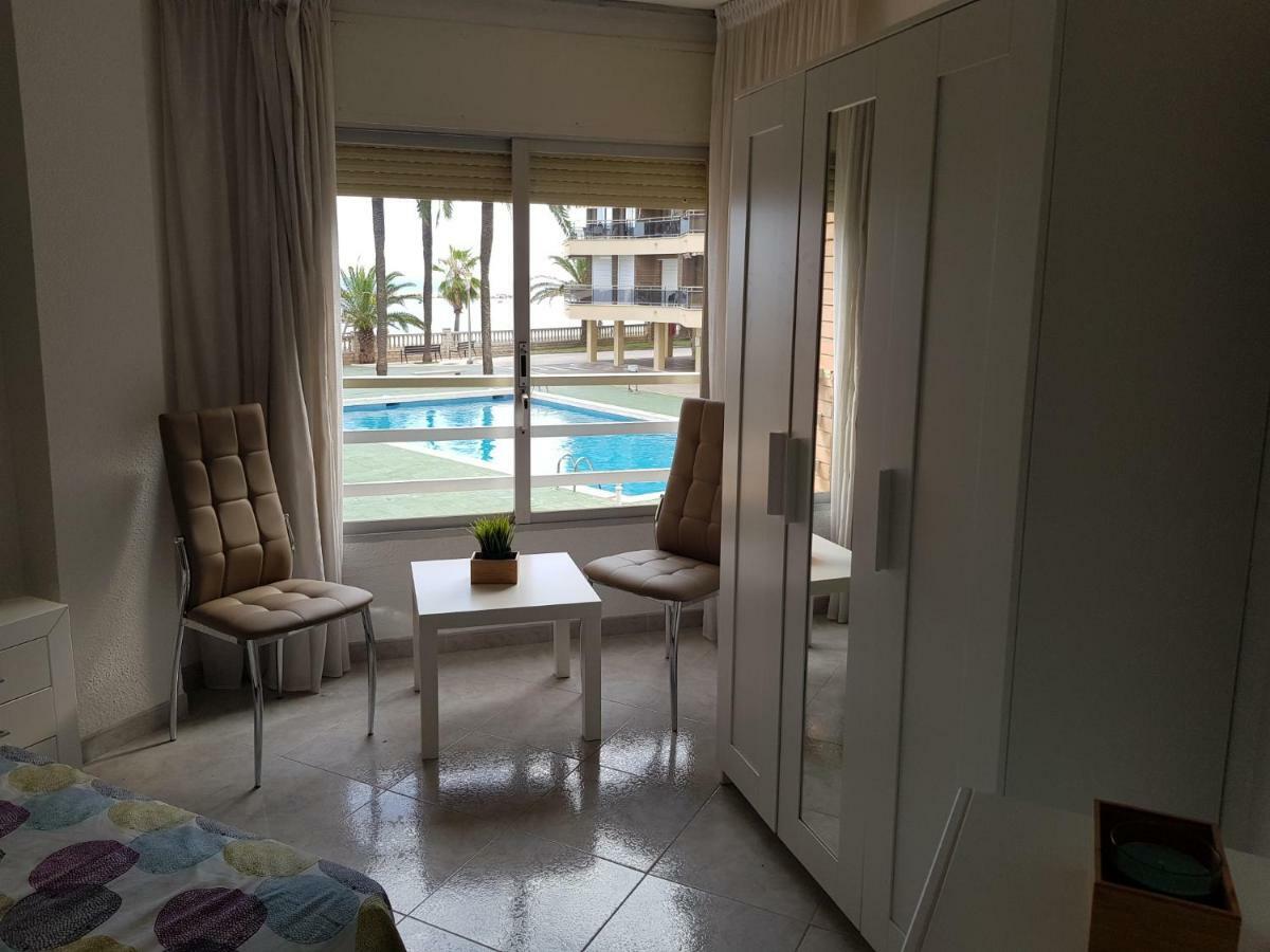 Apartamento Sol De Espana กัมบริลส์ ภายนอก รูปภาพ