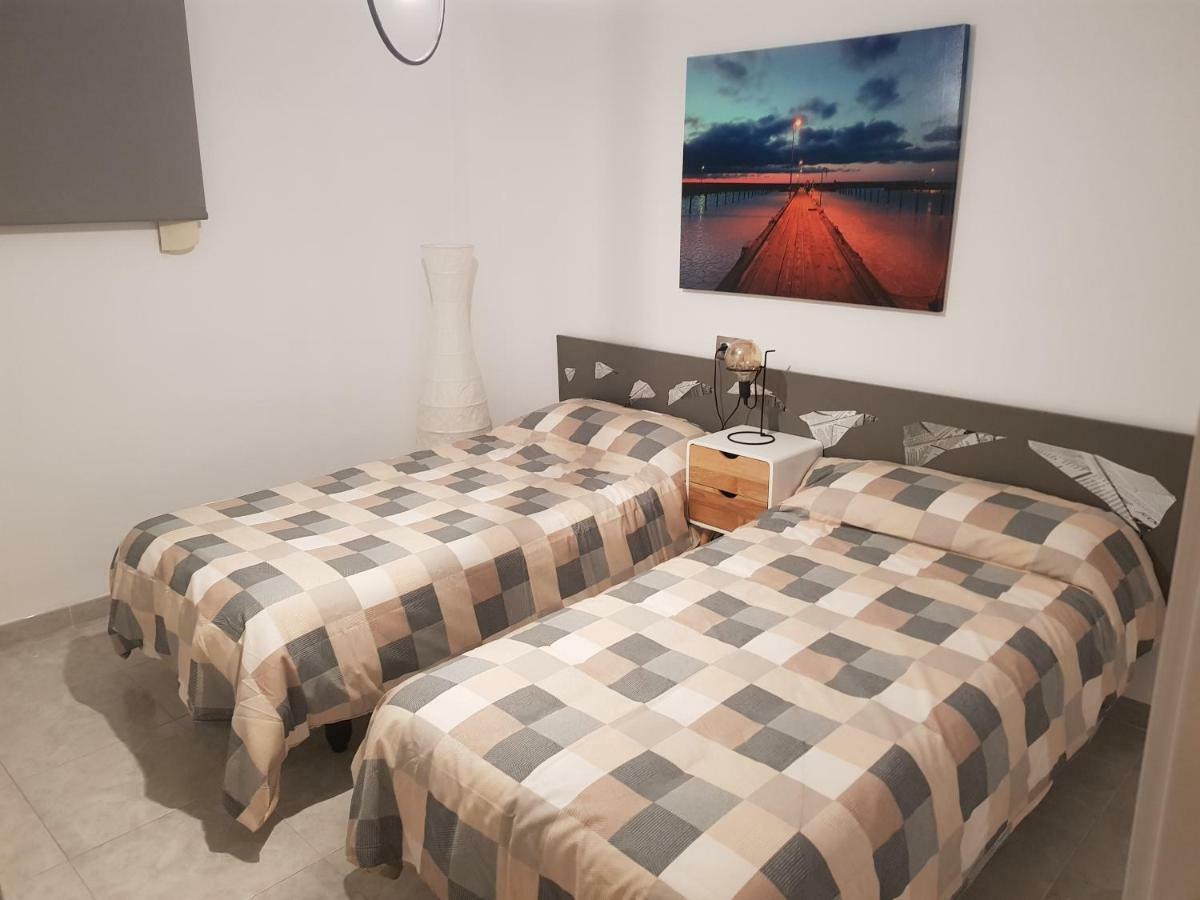 Apartamento Sol De Espana กัมบริลส์ ภายนอก รูปภาพ